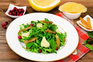 Salata karışımı Batavi, Frise, Radicchio, hindiba, kızılcık