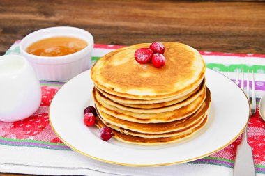 Kızılcık yığını ile lezzetli gözleme