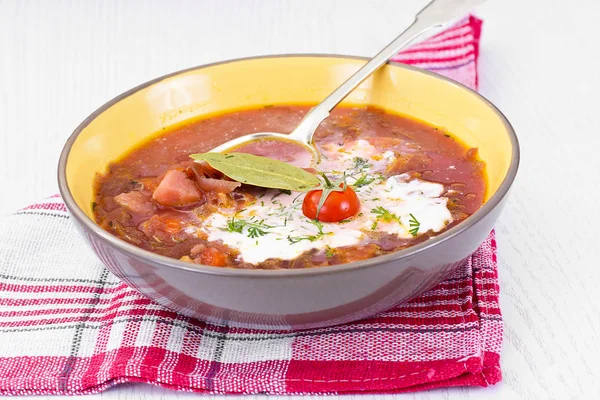 Gesunde Kost: Suppe mit Rüben, grünen Bohnen und Gemüse — Stockfoto