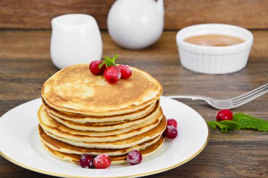 Kızılcık yığını ile lezzetli gözleme