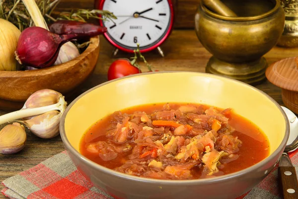 Gesunde Ernährung: Suppe mit Rüben und Gemüse — Stockfoto