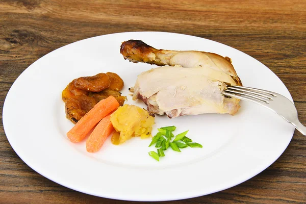 Chicken Ham, Baked with Dried Apricots, Apples and Carrots — Stock Photo, Image