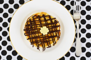 Çikolata yığın ile lezzetli gözleme