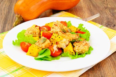 Kabak salatası, Suluguni kızarmış susam, kabak çekirdeği, kiraz t