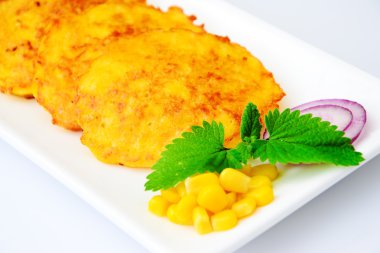 Sağlıklı diyet gıda: mısır börek ile