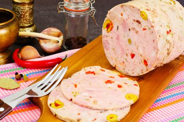 Diyet ev biber, zeytin jambon Made