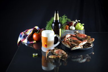 Beer and crabs  clipart