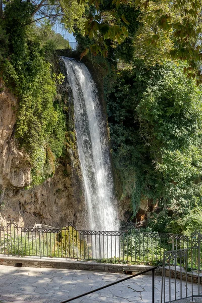 Знаменитий Водоспад Парку Березі Міста Едесса Греція Центральна Македонія Сонячний — стокове фото