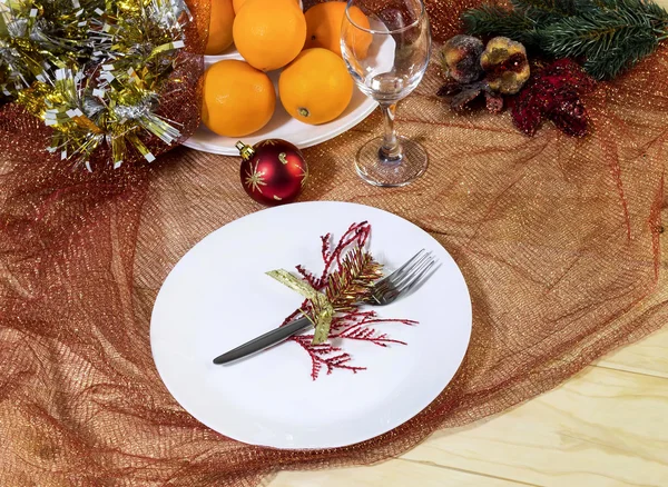 A mesa do Ano Novo de serviço — Fotografia de Stock