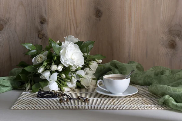 흰색 장미 꽃다발 — 스톡 사진