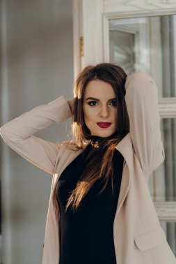 güzel kız moda tarzında