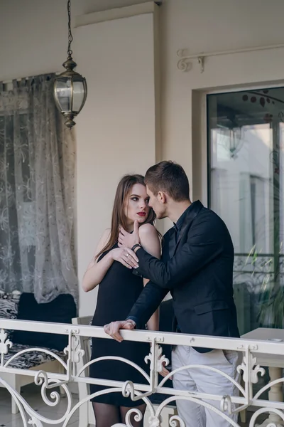 Güzel çift balkon
