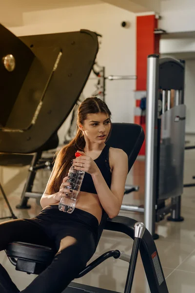 Spor su ile güzel kız