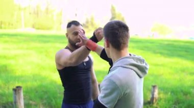 Wing Chun performans arasında master ve takipçisi niteliğine. 4k