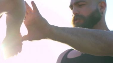 Master ve takipçisi tarafından closeup Wing Chun sanat. Yavaş yavaş