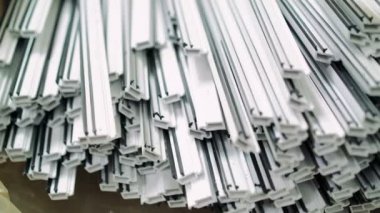 Plastik araçlar penceresinin pencere Fabrikası'nda. 4k