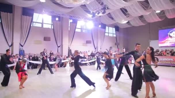 UCRANIA, TERNOPIL, 12 DE MARZO DE 2016: Concurso de danza Ternopil Grande Cup 2016 — Vídeo de stock