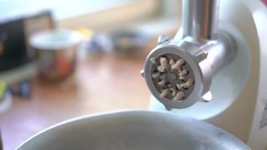 Eylem 4 k taze kıyılmış et ile doğrayıcılardan makinenin