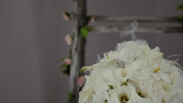 Schöne Hochzeitssträuße — Stockvideo