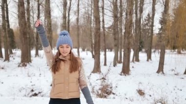 germe fitness egzersiz yaparak spor kadın