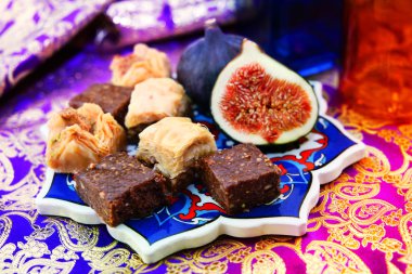 Türk lokumu - baklava.