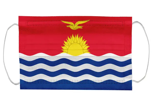 Bandeira Kiribati Numa Máscara Médica Isolado Sobre Fundo Branco Para — Fotografia de Stock