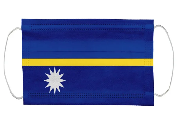 Nauru Flagge Auf Einer Medizinischen Maske Vereinzelt Auf Weißem Hintergrund — Stockfoto