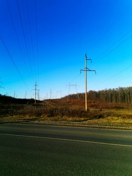 Elektrisk Kraftledning Kraftöverföring Pylon Siluett Mot Blå Himmel Skymningen Begreppet — Stockfoto