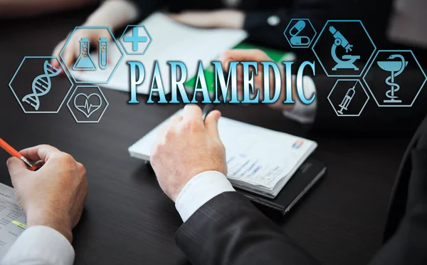 医療の概念 病院の医師のグループは デジタル医療のアイコン 医療のシンボルを示すグラフィックバナー 医療を提供しています Paramedic — ストック写真
