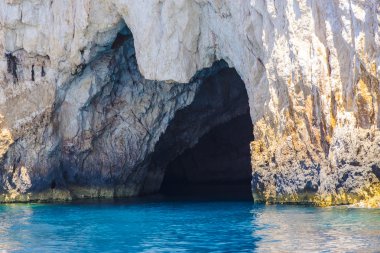 Deniz mağaraları Zakynthos