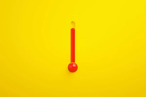 黄色の背景に赤い温度計3Dレンダリング暑い夏の天気の概念 — ストック写真