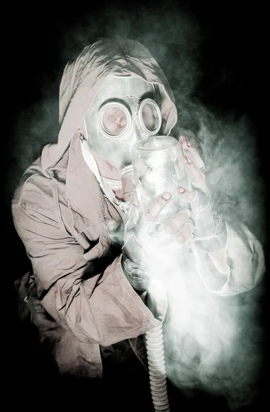 Homens na máscara de gás — Fotografia de Stock