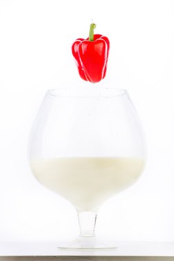 sütteki Kırmızı Pul Biber