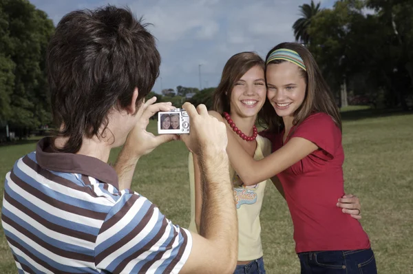 Foto de duas meninas adolescentes — Fotografia de Stock