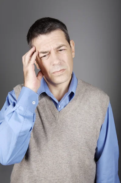 Estúdio retrato do homem — Fotografia de Stock