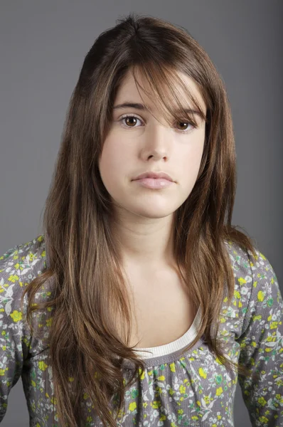 Retrato de menina adolescente — Fotografia de Stock