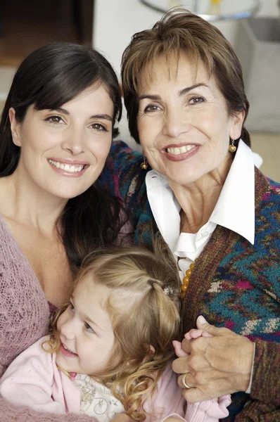 Retrato de tres generaciones —  Fotos de Stock