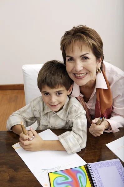 Dibujo de abuela y nieto — Foto de Stock