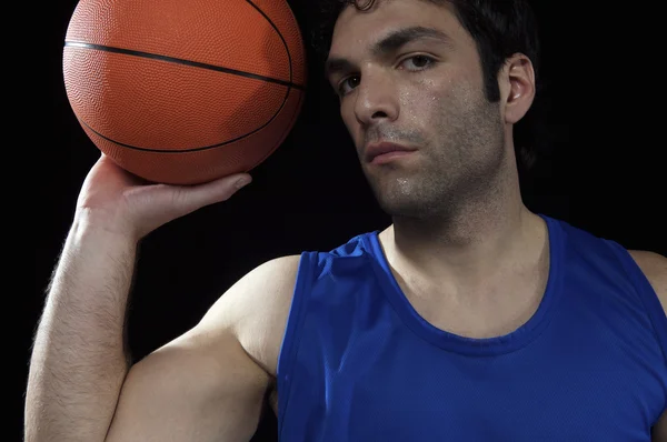 Jogador de basquete com bola — Fotografia de Stock