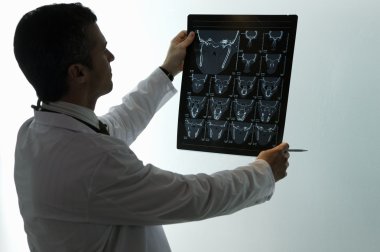 Doktor MRI tarama arıyorsunuz