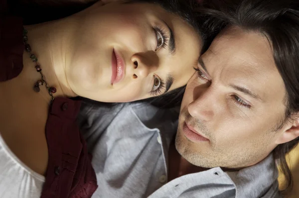 Portrait of young couple — Stock Photo, Image