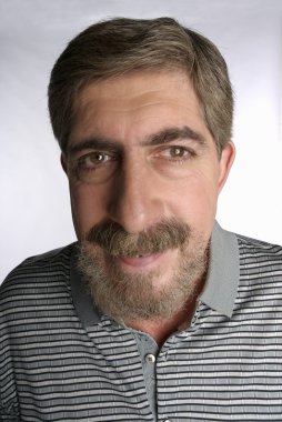 Komuta sizde sakal ve bıyık