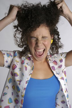 Kıvırcık genç kadın