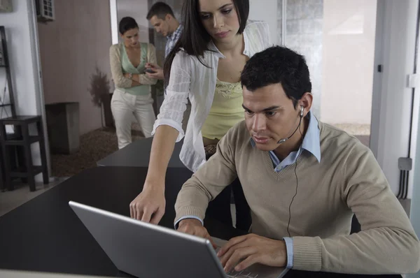 Retrato de socios comerciales inteligentes — Foto de Stock