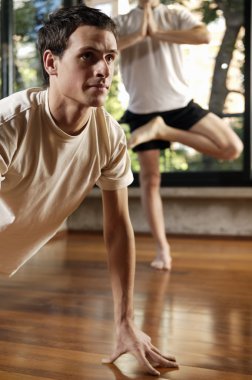 Pratik Yoga erkekler