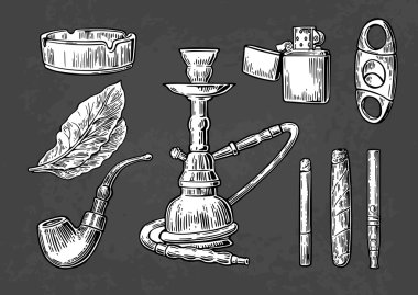 Vintage sigara tütün elemanları seti. Tek renkli tarz. Nargile, çakmak, sigara, puro, kül tablası, boru, yaprak, ağızlık. Vektör vintage koyu arka plan üzerinde izole siyah illüstrasyon oyulmuş.