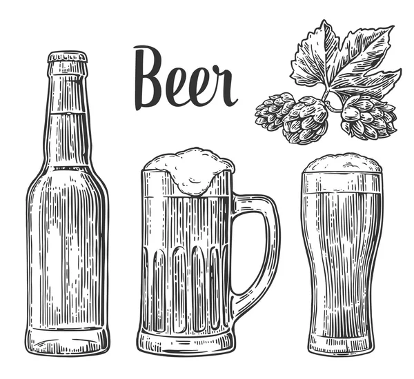 Bierglas, mok, fles, hop. Vector Vintage gegraveerde illustratie geïsoleerd op witte achtergrond. — Stockvector