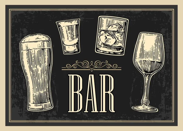 海报或招牌的栏。设置玻璃啤酒、 威士忌、 红酒、 龙舌兰酒。矢量刻深色背景上孤立的复古插画. — 图库矢量图片