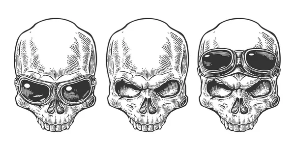 Calavera con gafas para moto. Ilustración de vector negro vintage. Para el cartel y el club de motociclistas tatuaje. Elemento de diseño dibujado a mano aislado sobre fondo blanco . — Archivo Imágenes Vectoriales