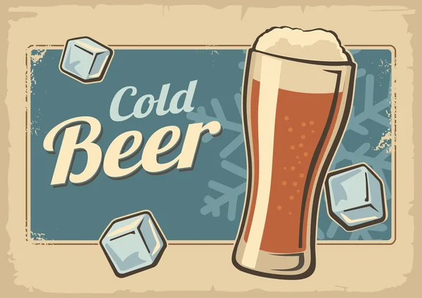 Cartel vintage de cerveza fría y copo de nieve. Etiqueta retro o diseño de banner. Vector textura de papel viejo fondo brillante. Para emblema, póster, logotipo, web, infografía, horizontal — Vector de stock